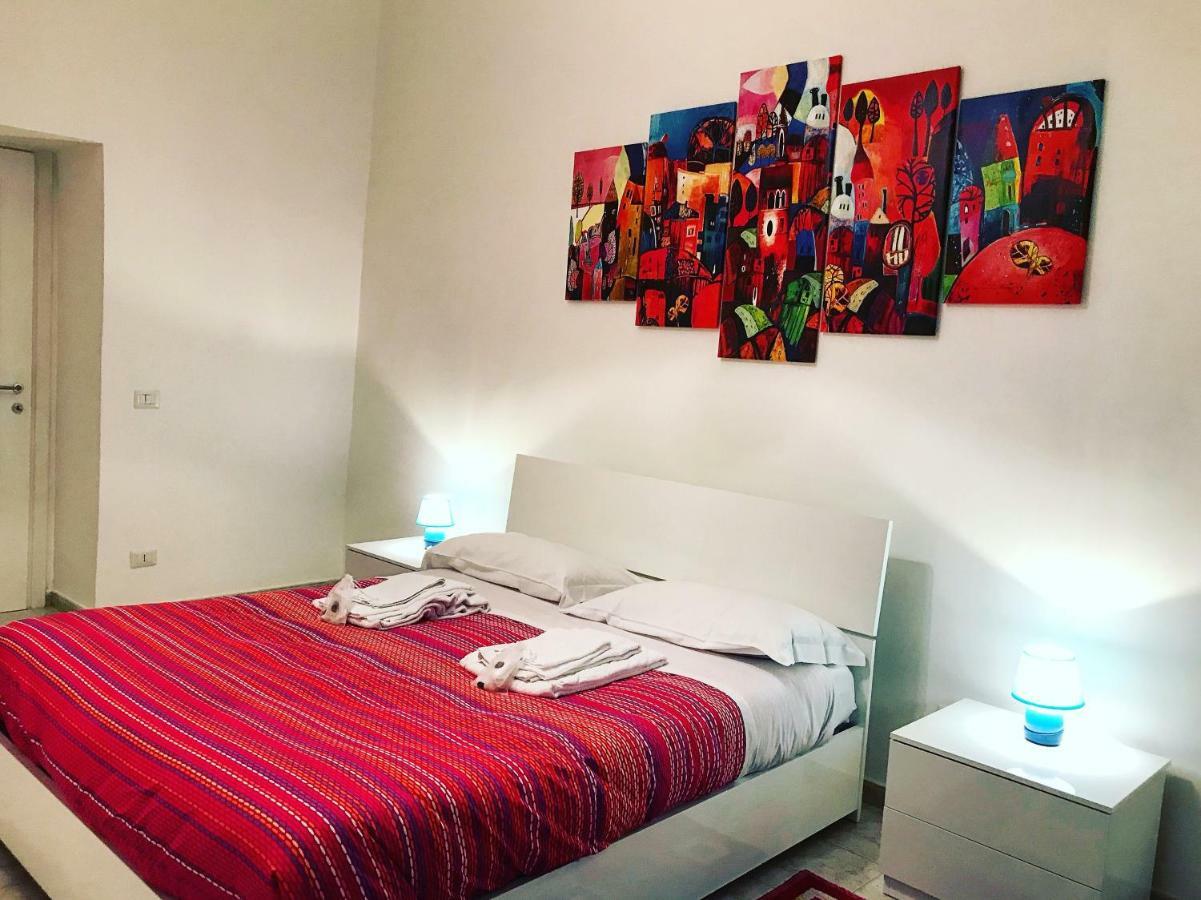 Casa G&G Pignasecca 2 Nel Cuore Di Napoli Exterior foto