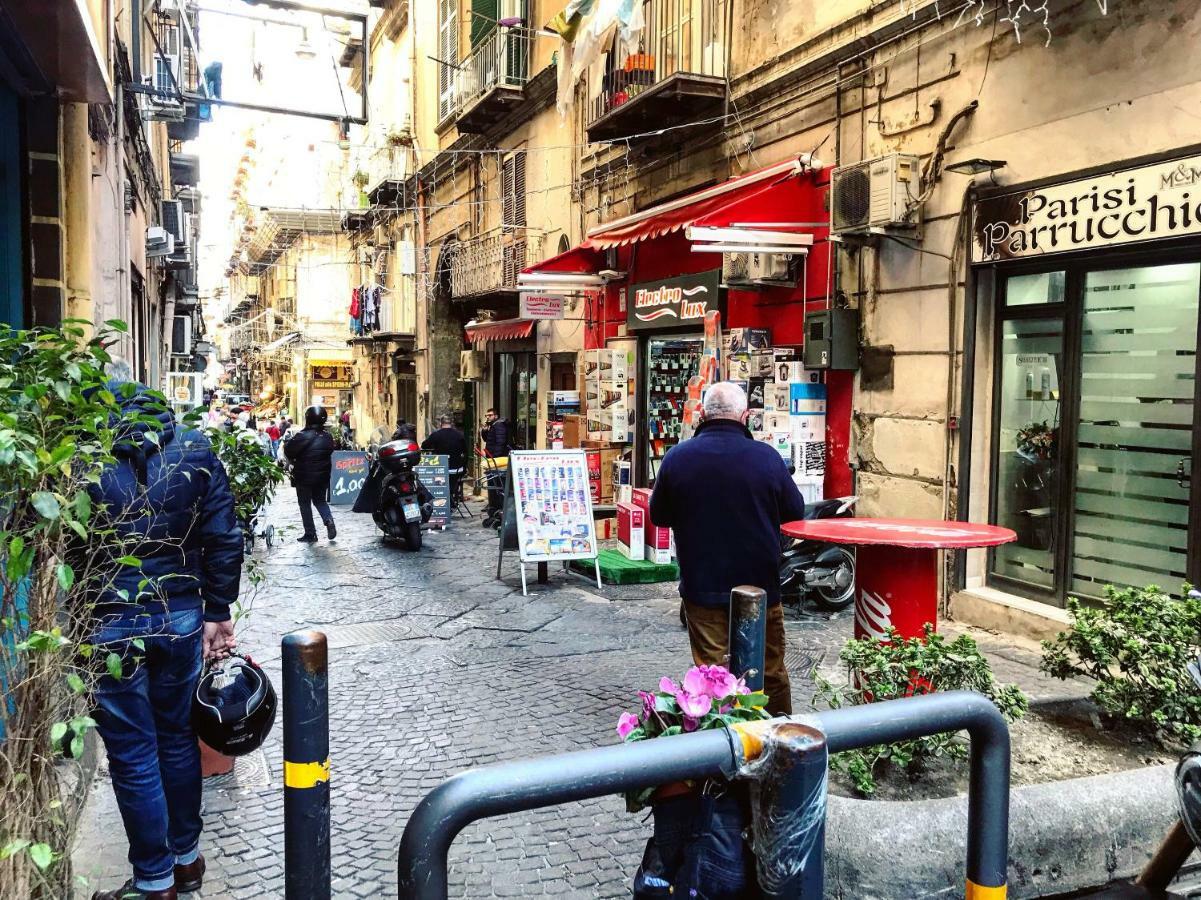 Casa G&G Pignasecca 2 Nel Cuore Di Napoli Exterior foto
